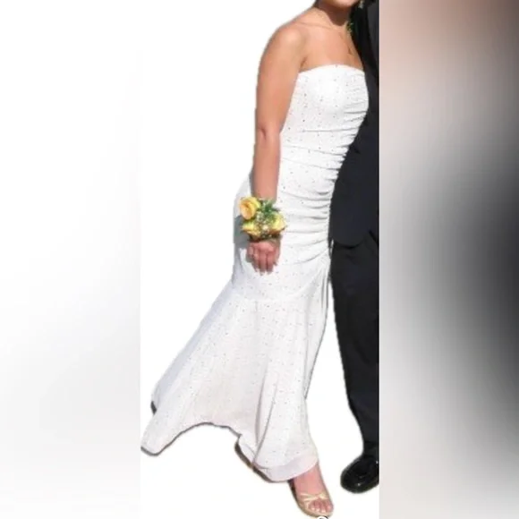 My Michelle Prom Dress - Picture 1 of 6